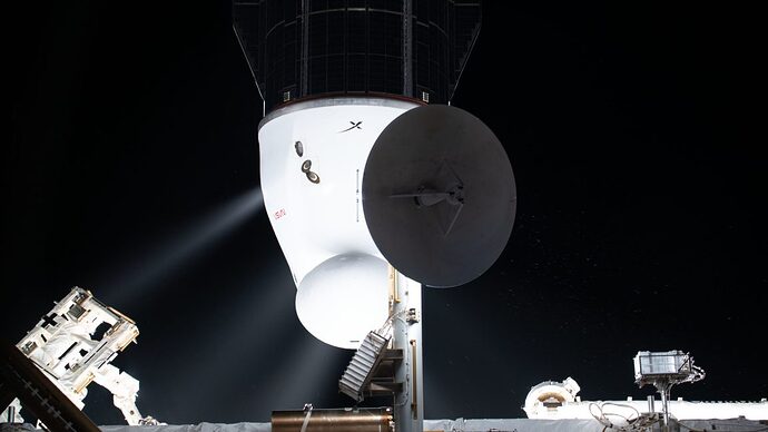 นาซาเร่งภารกิจ Cargo Dragon ส่งเสบียง ISS หลังฐานปล่อยจรวดรัสเซียเสียหาย