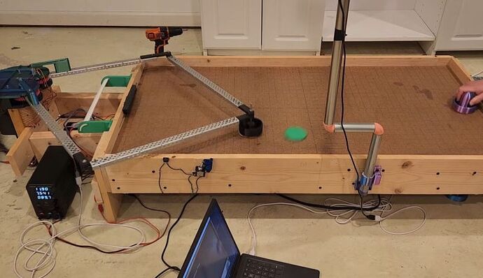 สุดล้ำ! Basement Builds สร้างหุ่นยนต์คู่หูเล่นแอร์ฮอกกี้ด้วยกลไกอัจฉริยะ โค้ดพร้อมบน GitHub