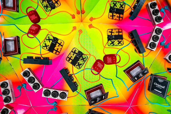 The Verge คัดสรร 35 ของขวัญเทคโนโลยีสุดโดนใจ รับรองวัยรุ่นปลื้ม