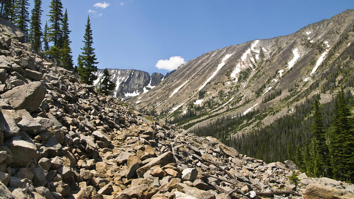 ช็อก! ฮ.แบล็กฮอว์กทัพสหรัฐฯ รุกล้ำฟาร์มเอกชนในมอนทานา ลงจอดเก็บเขากวาง มูลค่าไม่กี่ร้อยเหรียญ