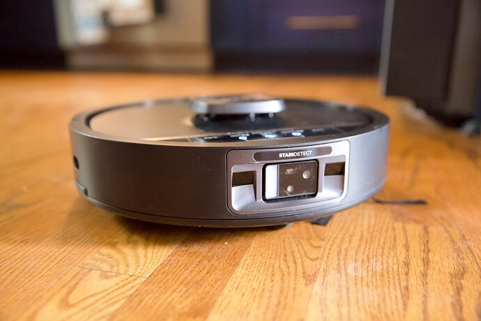 Shark เปิดตัวหุ่นยนต์ดูดฝุ่น 'PowerDetect UV Reveal' ล่าคราบซ่อนเร้นด้วยแสง UV