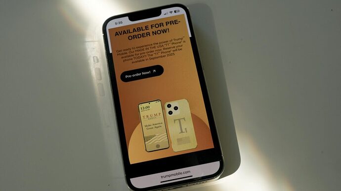 ส.ว. วอร์เรน จี้ FTC สอบ Trump Mobile เบี้ยวส่งมือถือ โฆษณาเท็จ เจออุปสรรคจากอำนาจประธานาธิบดี