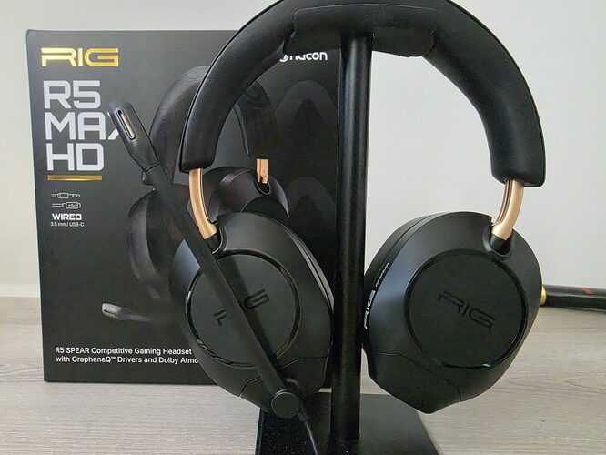 Nacon R5 MAX HD: หูฟังเกมมิ่ง 70 ดอลลาร์ พลิกโฉมสู่ขุมพลังเสียงระดับพรีเมียมด้วยดีไซน์โมดูลาร์และ DAC