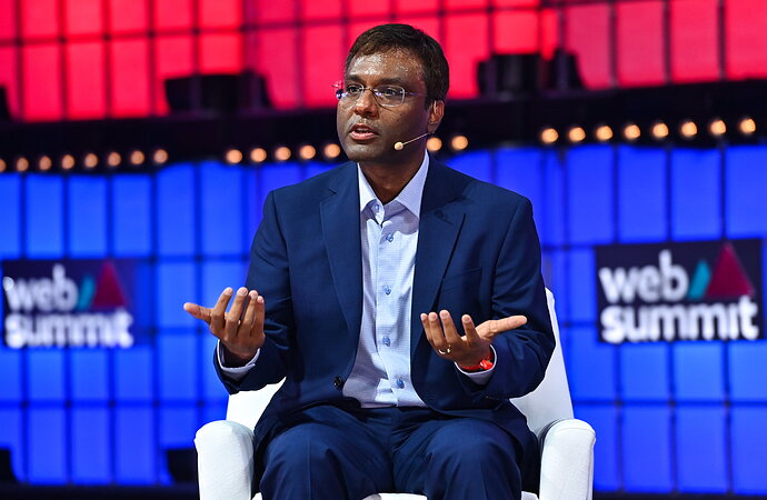 ผู้บริหาร AI ของ Amazon ลั่น: 'Benchmark AI ไม่สำคัญเท่าประโยชน์ในโลกจริง' ชี้เกณฑ์ปัจจุบันไร้ประสิทธิภาพ