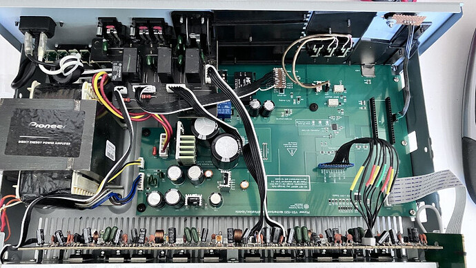 Pi Pico ชุบชีวิตแอมป์ Pioneer เก่า: เนรมิตเป็นตู้เพลงดิจิทัลสุดคลาสสิก