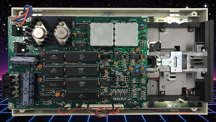 ทึ่ง! แฮกเกอร์ปลุกชีพ Commodore 1541 Disk Drive ให้เป็นคอมพิวเตอร์อเนกประสงค์ ไร้การโมดิฟายด์ฮาร์ดแวร์